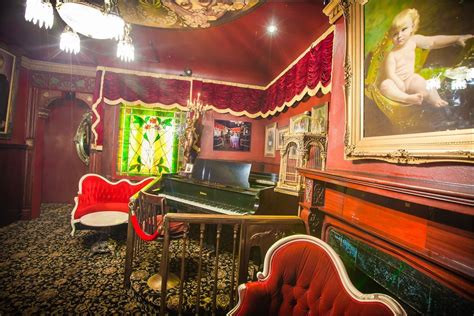 Behind the Curtain: The Magic Castle Dallas Unveils the Craft of Illusion